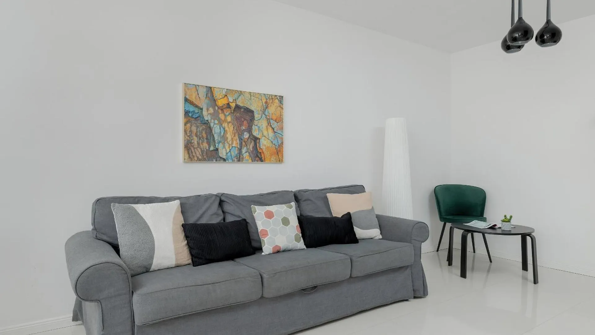 Apartment With Garden In Krakow By Noclegi Renters