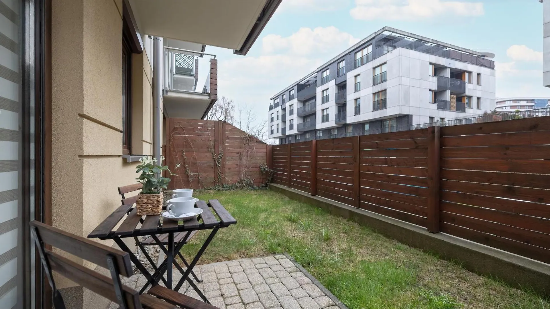 Apartment With Garden In Krakow By Noclegi Renters Poland